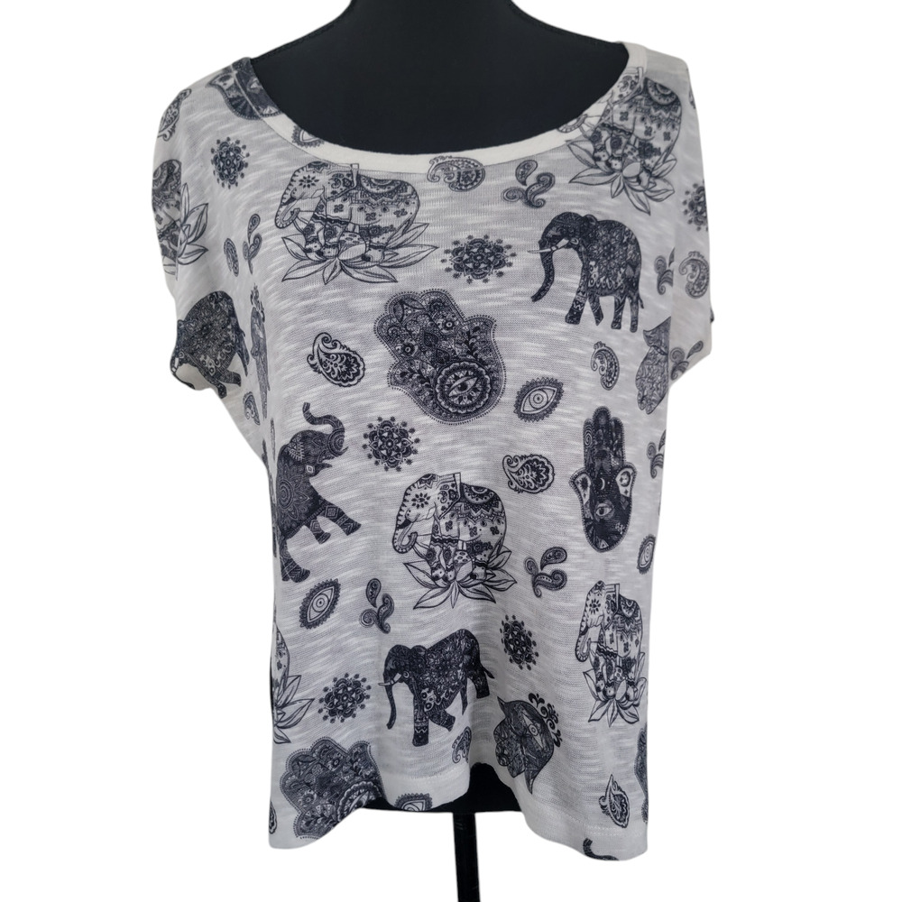En Creme Made in USA Elephant Top Small Cut Off Side Vacation Casual Round Neck